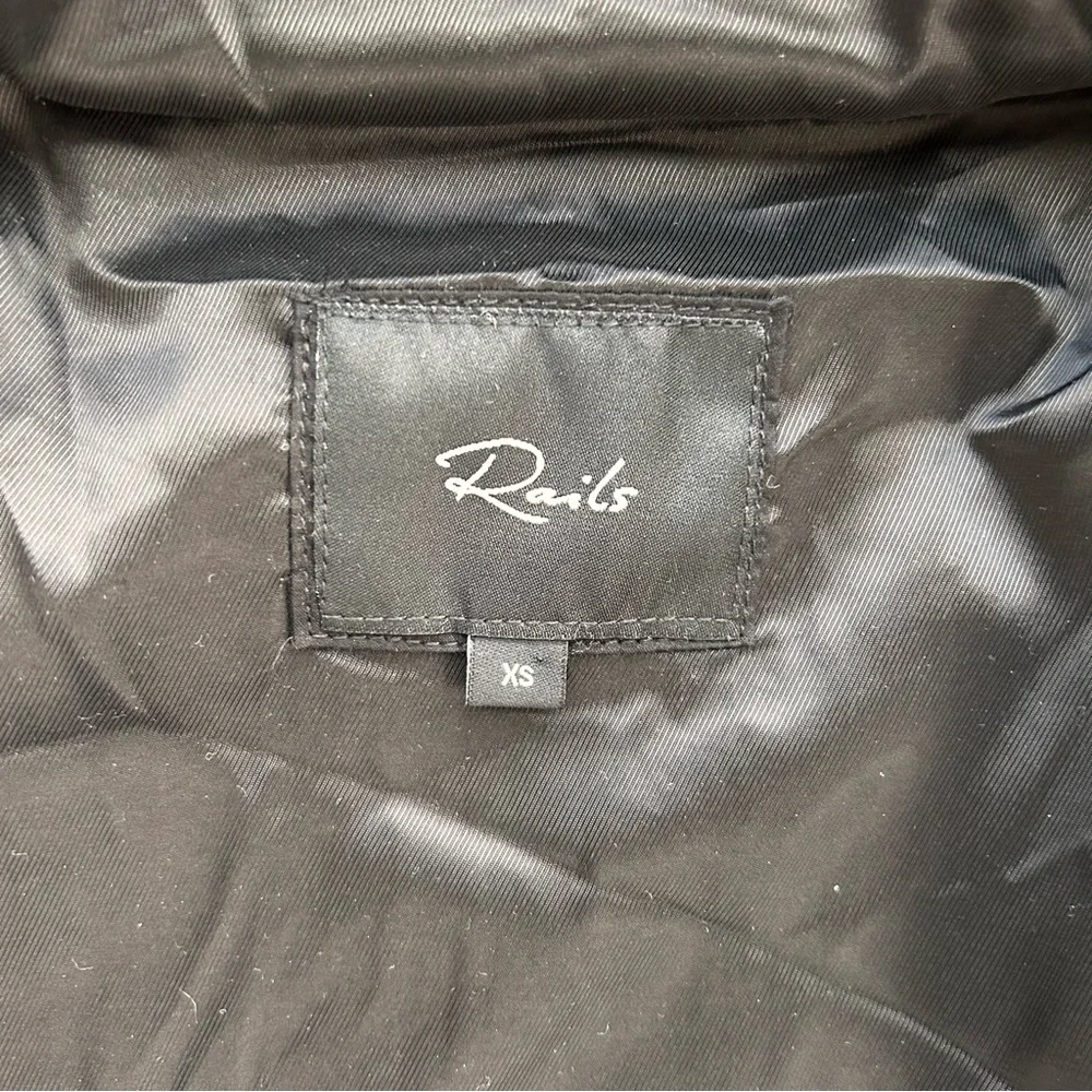 Rails Dean Fleece Teddy Jacket Size XS Ivory Leopard Mix - Picture 11 of 12